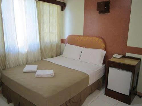 Golden Stallion Suites Cagayan de Oro Exterior photo